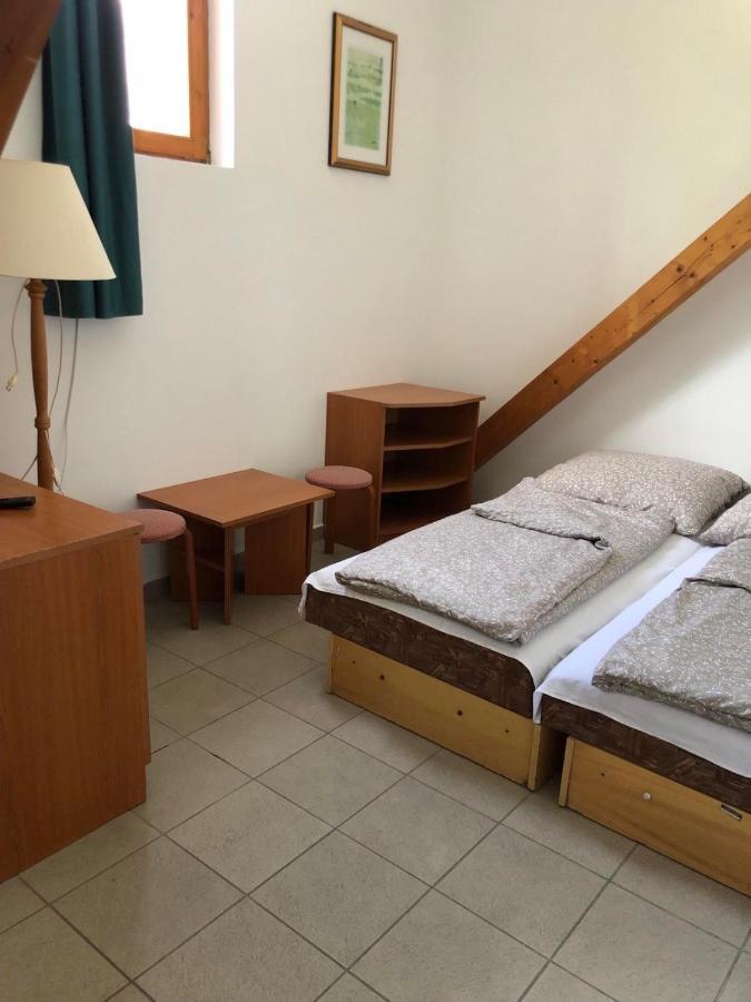 Francoise Szallo Balatonlelle Bagian luar foto